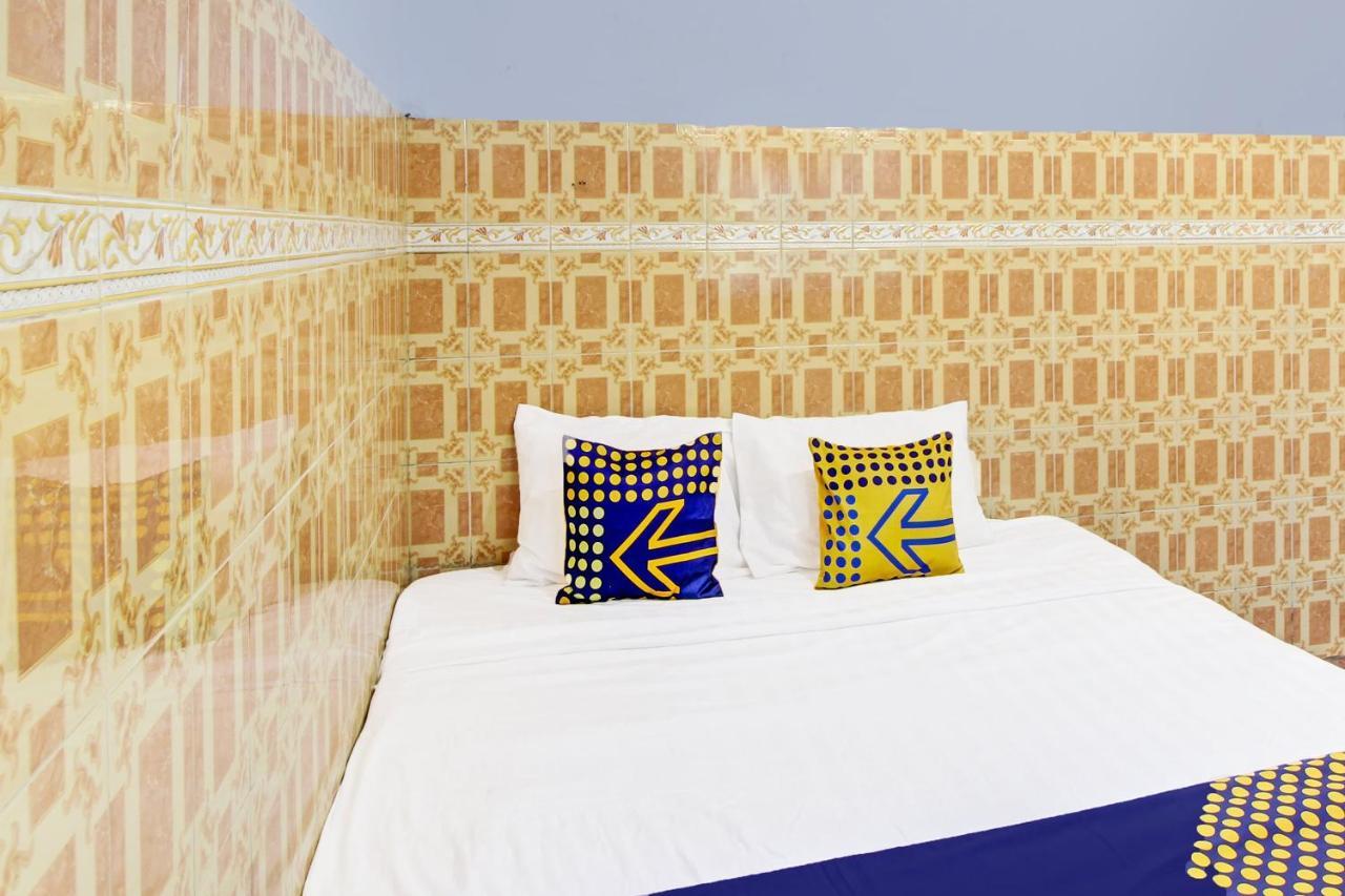 Spot On 91694 Hotel Rama Chandra Temanggung Экстерьер фото